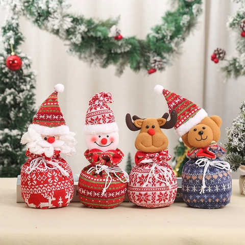 Christmas Knitted Gift Bag Cute Santa Snowman Reindeer Bear Drawstring Candy Pouch Xmas Kids Apple Gift Bag Party Favor Bag