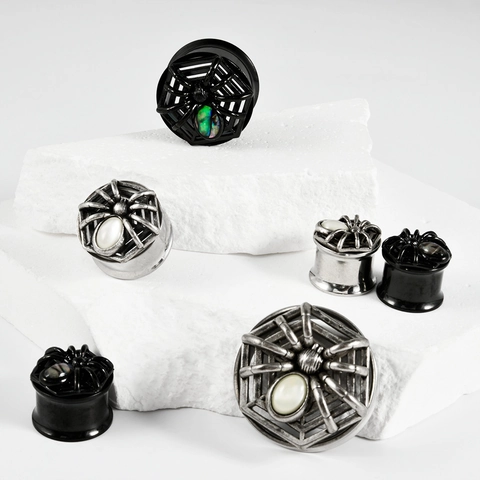 Plug Orecchio in Rame con Design a Ragnatela e Intarsio in Conchiglia Artificiale Piercing Corpo Gothic Punk