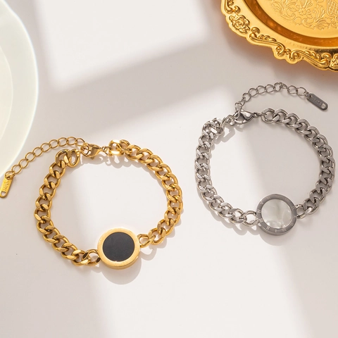 Bracelet Chaîne en Acier Titane avec Disque de Chiffres Romains pour Femme Plaqué Or Argent Minimaliste Bijoux de Mode Versatiles