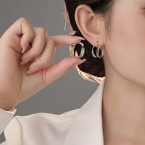 Mehrlagige Geometrische Creolen Kupfer Poliertes Metall Modernes Modeschmuck Mit Silber Ohrstecker