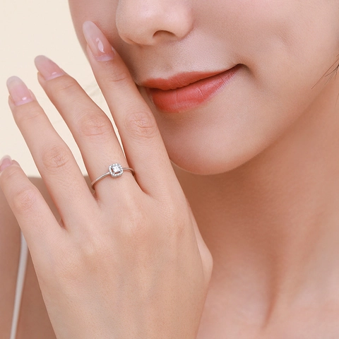 Squisito Anello in Argento Sterling 925 con Zirconia Taglio Princess per Donna Gioielli di Moda per Matrimonio Fidanzamento Elegante Anello a Fascia Chiusa