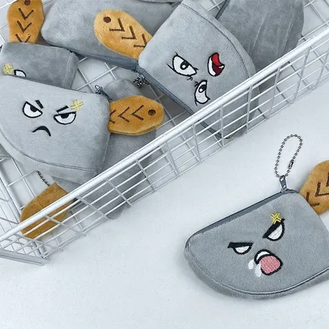 Plush Cleaver Coin Purse Novelty Kitchen Knife Shape Angry Expression Zipper Wallet With Bead Chain Keyring Funny Gift