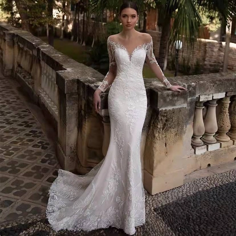 Zeemeermin Trouwjurk Diepe V Hals Kant Lange Mouwen Open Rug Bruidsjurk Tule Sleep Elegante Afslankende Silhouette