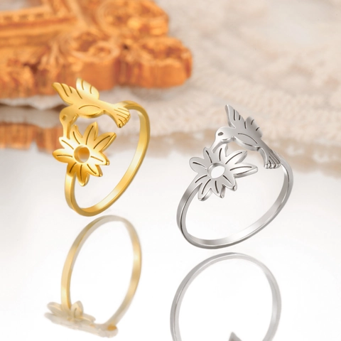 Elegant Stainless Steel Hummingbird And Flower Open Ring 18K Gold Plated Sweet Animal Plant Finger Ring For Women Jewelry