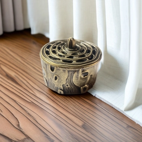 Retro Legierung Weihrauchbrenner Mit Hohlraum Deckel Baumstumpf Textur Vintage Bronze Metall Räuchergefäß Für Home Zen Deko