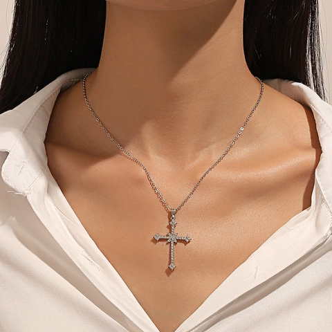Collier Pendentif Croix Étoile Élégant Pour Femmes Zircon Étincelant Alliage Pendentif Flocon De Neige