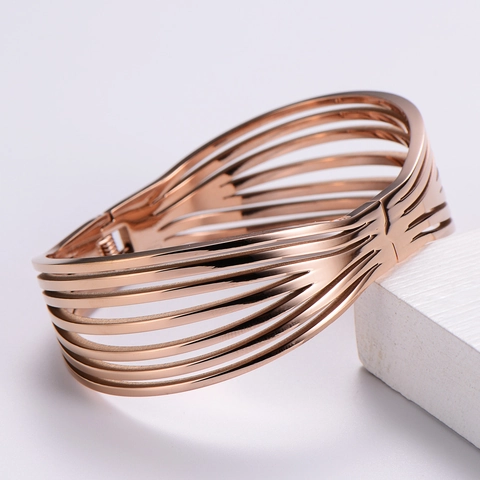 Bracelet Jonc À Lignes Creuses Multicouches Acier Inoxydable 316L Plaqué Or 18K Bijoux Style Français Minimaliste Femme