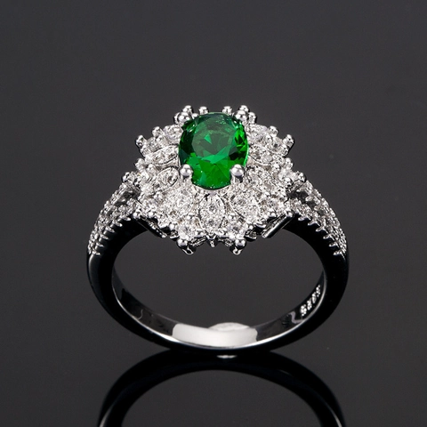 Elegant Alloy Green Artificial Gemstone Ring For Women Vintage Halo Rhinestone Oval Finger Ring Wedding Party Jewelry Gift