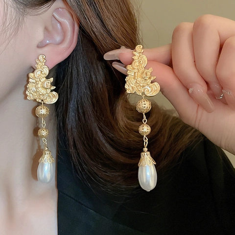 Pendientes Colgantes De Aleación Flor Gota De Agua Imitación Perla Artificial Con Poste De Plata De Ley 925 Estilo Barroco Vintage