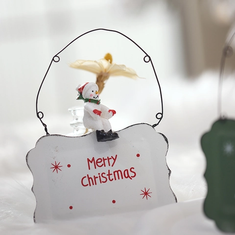 Christmas Metal Hanging Sign Resin Santa Reindeer Snowman Plaque Merry Christmas Decorative Door Wall Tree Ornament