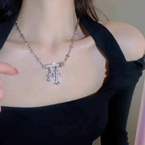 Collana Con Spilla Da Balia E Croce Con Zircone Rame Metallo Stile Punk Gothic Per Donne Tono Argento