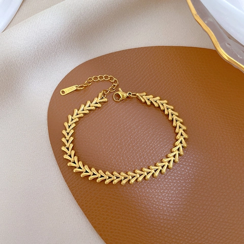 V Shape Chain Bracelet Titanium Steel Gold Plated Minimalist Arrowhead Link Adjustable Jewelry For Women Vintage Style