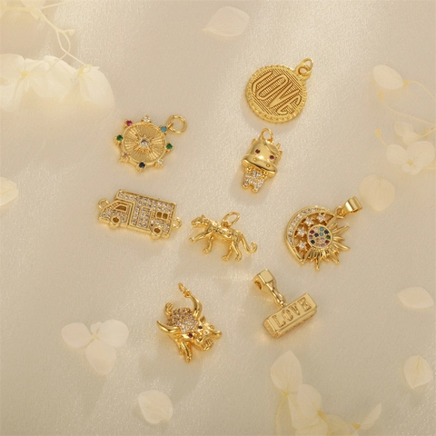 Vintage DIY Jewelry Charms Copper Gold Plated With Zircon Sunflower Bull Leopard Motorhome Moon Star For Necklace Making