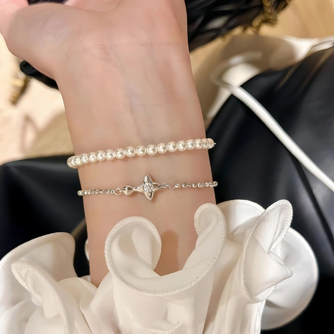 Silberfarbenes Kupferarmband Mit Zirkonia Sternenanhänger Verstellbarer Schiebeverschluss Eleganter Schmuck Für Damen