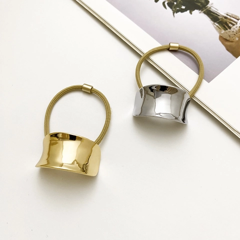 Minimalistische Legierung Metall Haargummis Pferdeschwanzhalter Hohe Elastizität Polierte Konkave Spiegeloberfläche Haarschmuck