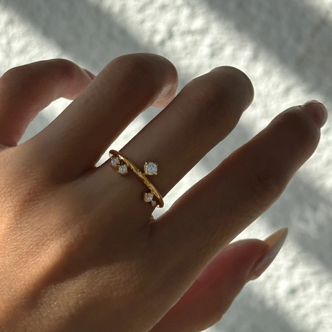 Minimalist Gold Plated Titanium Steel Ring For Women With Sparkling Zirconia Elegant Fashion Jewelry Snowflake Design