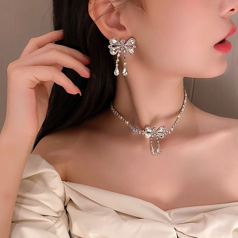 Elegant Alloy Rhinestone Bowknot Choker Necklace With Water Drop Pendant Sparkly Fashion Jewelry For Women