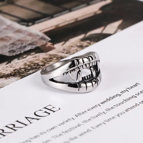 Crocodile Teeth Jaw Ring 316L Stainless Steel Gothic Punk Rock Jewelry For Men Women Novelty Monster Mouth Fang Rings