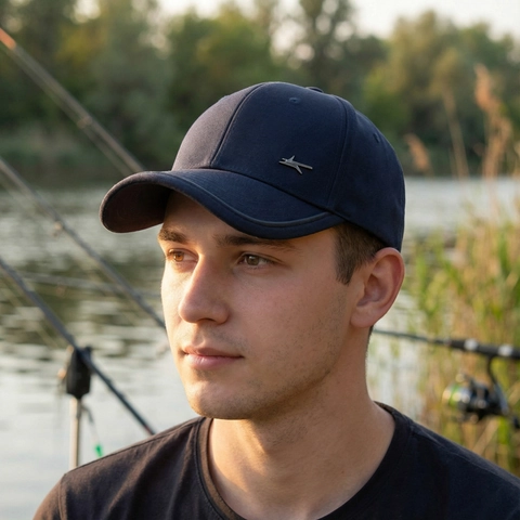 Gorra De Béisbol Para Hombre Poliéster Ajustable Protección Solar Color Sólido Con Logo Metálico Lateral Gorro Deportivo