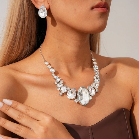 Collier Et Boucles D'oreilles Alliage Strass Goutte D'eau Ovale Pendentif Élégant Banquet Mariage Accessoires Bijoux Pour Femmes
