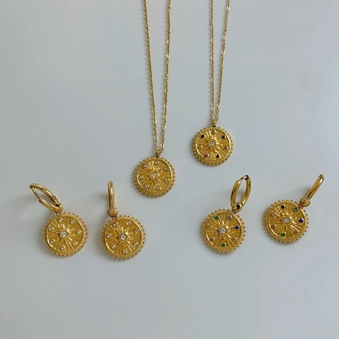 Bijoux Rétro En Acier Inoxydable Pour Femmes Avec Collier Et Boucles D'Oreilles Pendentif Soleil En Zircone Colorée