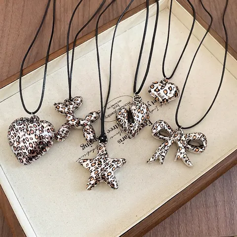 Luipaardprint Hanger Ketting Legering Hart Ster Ballon Hond Vorm Verstelbaar Lang Wastouw Sieraden Voor Vrouwen Meisjes