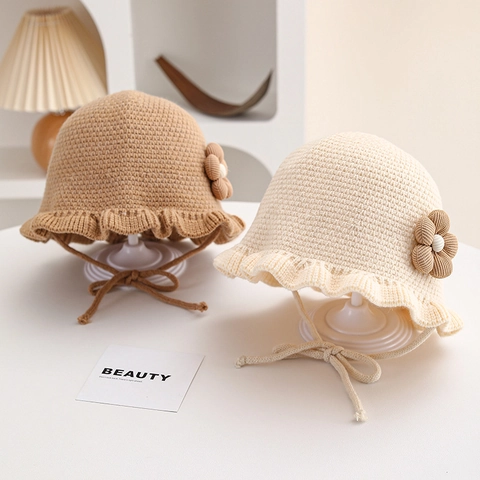 Zoete Gebreide Kindermuts Met Bloem Effen Kleur Baby Beanie Winter Warm Winddicht Ruches Rand Vetersluiting Muts Voor Jongens Meisjes Peuters