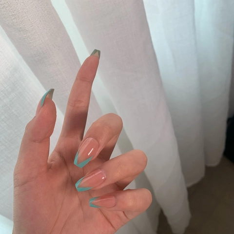 French V-Shape Press On Nails Long Coffin Fake Nail Tips Nude Pink Mint Green Glossy Artificial Manicure For Women