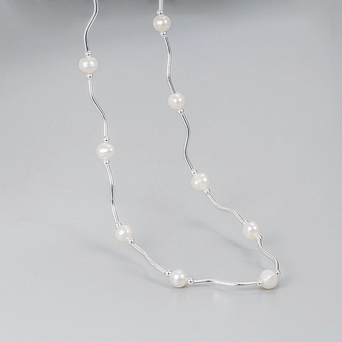 Élégant Collier de Tube Courbé de Vague de Cuivre pour des Femmes Collier de Perles d'Eau Douce Naturel Bijoux Minimalistes