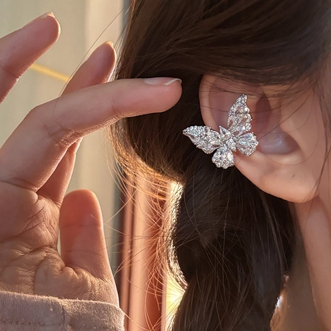 Elegante Vlinder Oorcuff Koper Ingelegd Met Zirkonia Glinsterende Geen Piercing Oorclip Sieraden Voor Dames