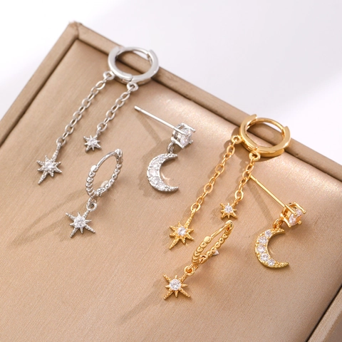Boucles d'Oreilles Asymétriques Étoile Lune Hoop Clou Strass Cuivre Bijoux Femme Mode Minimaliste Accessoires Célestes Cadeau