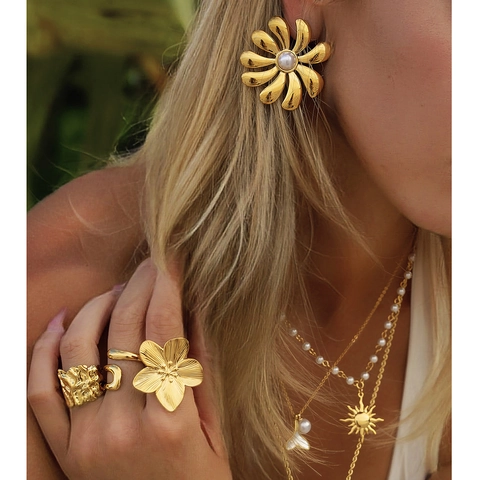 Gold Stainless Steel Jewelry Artificial Pearl Starfish Sun Pendant Necklace Wavy Bracelet Flower Ring Boho Style Waterproof Hypoallergenic
