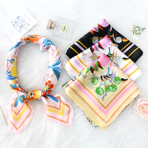 Vintage Floral Print Satin Square Scarf For Women Lightweight Elegant Neck Scarf Head Wrap Accessory Versatile Fashion