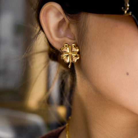 Orecchini a Lobo a Quadrifoglio in Acciaio Inossidabile Foglia a Cuore PVD Oro 18K Impermeabili Gioielli Ipoallergenici da Donna
