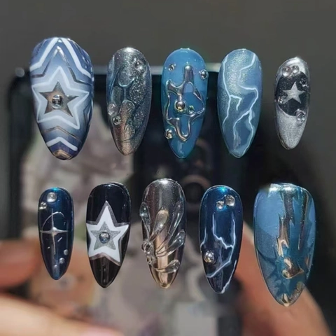 Press On Nägel ABS 3D Wellenlinie Katzenauge Sternen Galaxie Tiefseeblau Silber Y2K Cyberpunk Lange Mandel Kunstnägel