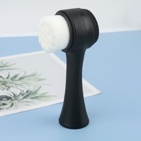 Manual Facial Cleansing Brush Double Sided Synthetic Fiber Bristles And Silicone Scrubber For Deep Pore Cleaning Massage