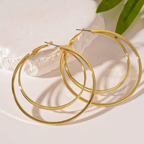 Geometrische Mehrlagige Runde Creolen Metall Mit Stahl Ohrstecker Einfacher Retro Mode Schmuck Für Damen