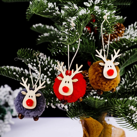 Christmas Reindeer Pendant Plush Pom Pom Wood Deer Hanging Ornaments Holiday Tree Decorations Cute Animal Shape