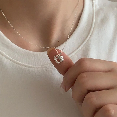 925 Sterling Silver Heart Knot Pendant Necklace Minimalist Elegant Romantic Jewelry For Women Polished Daily Wear Gift