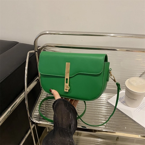 Women PU Leather Saddle Bag Retro Shoulder Crossbody Purse With Gold Metal Lock Flip Cover Solid Color Trendy