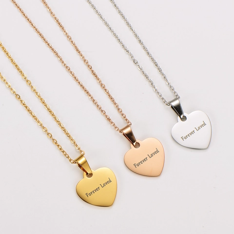 Collana Ciondolo Cuore Inciso Forever Loved Acciaio Inossidabile 304 Oro 18K Bijoux Minimalista Regalo San Valentino