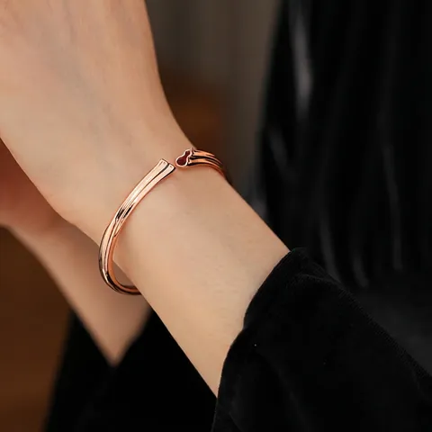 Bracciale Rigido In Rame Oro Rosa Con Smalto Rosso Forma Di Zucca Gioielli Eleganti Da Donna
