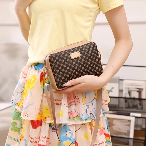 Retro Floral Printed Women Crossbody Bag PU Leather Camera Handbag Adjustable Wide Shoulder Strap Fashion Small Messenger
