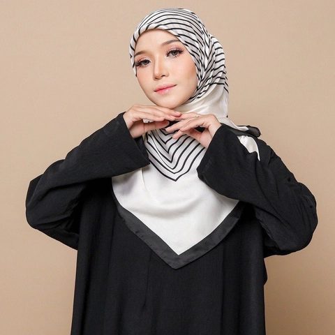 Damen Großer Quadratischer Satin Schal Blumiger Leopardenmuster Kopftuch Eleganter Weicher Bawal Hijab Schal