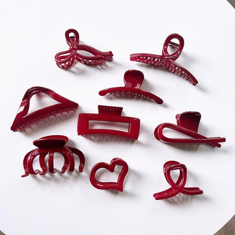 Retro Deep Red Hair Claw Clips Glossy Resin Geometric Shark Clip Versatile Elegant Hair Accessories For Women