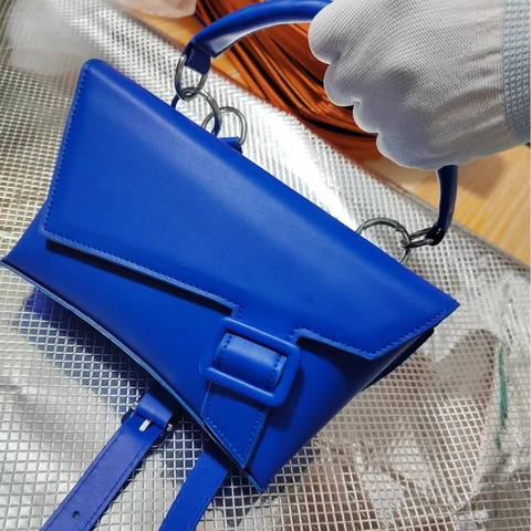 Women PU Leather Asymmetric Geometric Flap Crossbody Bag Square Buckle Fashion Handbag Versatile Shoulder Purse