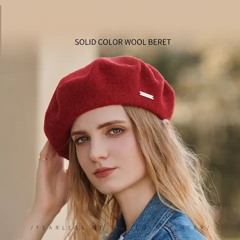 Boina de Lana Color Sólido Vintage para Mujer Sombrero de Pintor Estilo Francés Cálido de Invierno con Decoración de Logo Metálico