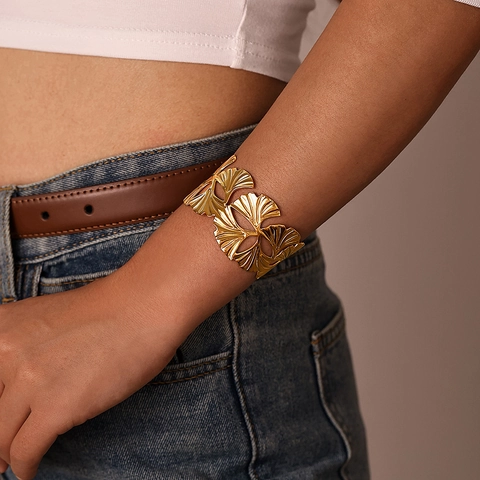Ginkgo Leaf Bangle Stainless Steel Hollow Out Open Cuff Bracelet Fashion Exaggerated Design Jewelry For Women