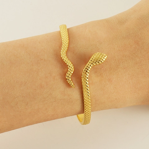 Bracciale Rigido Forma Serpente Placcato Oro 18K Acciaio Inossidabile Regolabile Aperto Trama Squame Gioielli Lusso Donne