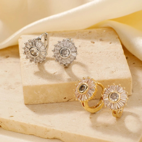 Mode Kupfer Sonnenblume Hoop Ohrringe Mit Zirkonia Eingelegt Gold Silber Galvanisiert Eleganter Schmuck Für Frauen Hochzeit
